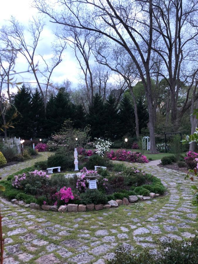 Highgate Estate & Gardens Bed and Breakfast Greensboro Buitenkant foto